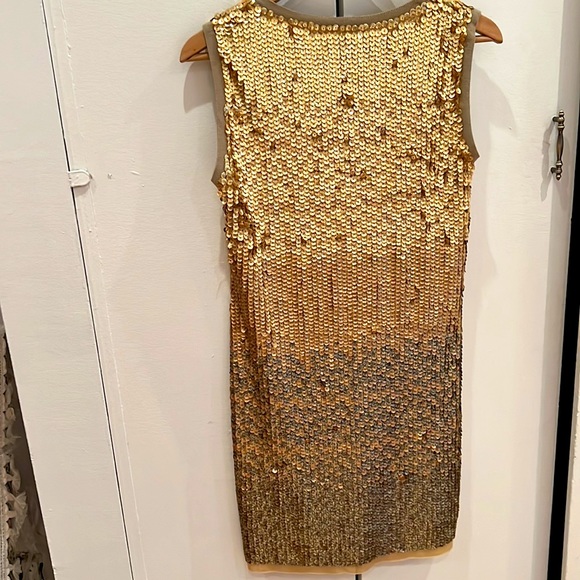 Beautiful & fun Tory Burch gold sequin ombré cocktail dress! Size Xs. - Picture 3 of 3